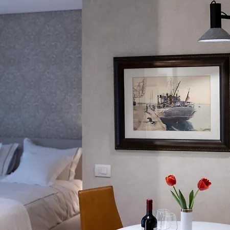 Seven Luxury Tiran