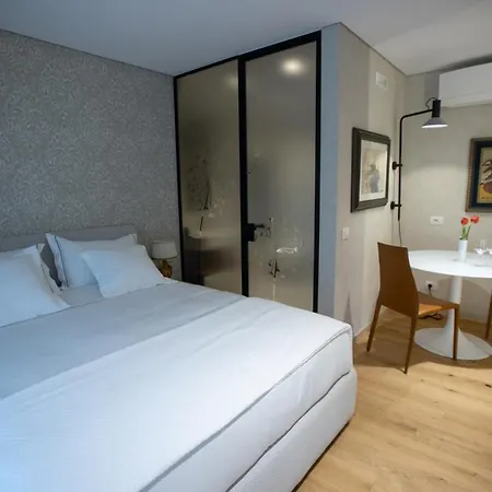 Апартаменты Seven Luxury *