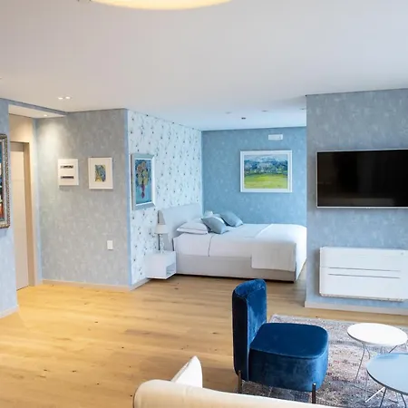 Seven Luxury Апартаменты