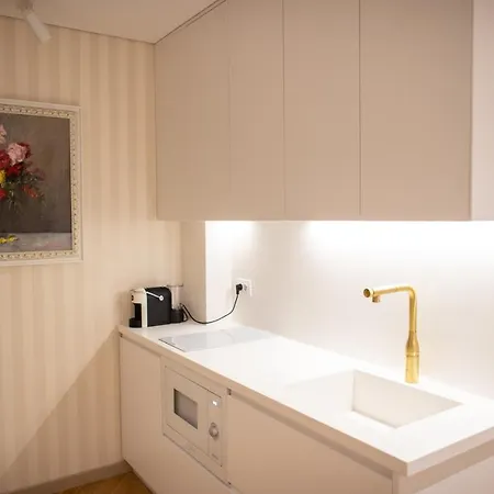 Seven Luxury Апартаменты Тирана