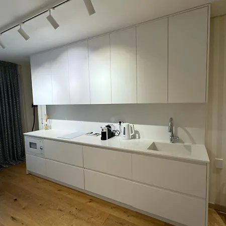 Seven Luxury Apartment *