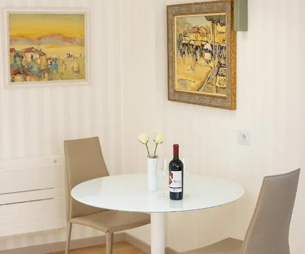 Apartment Seven Luxury *